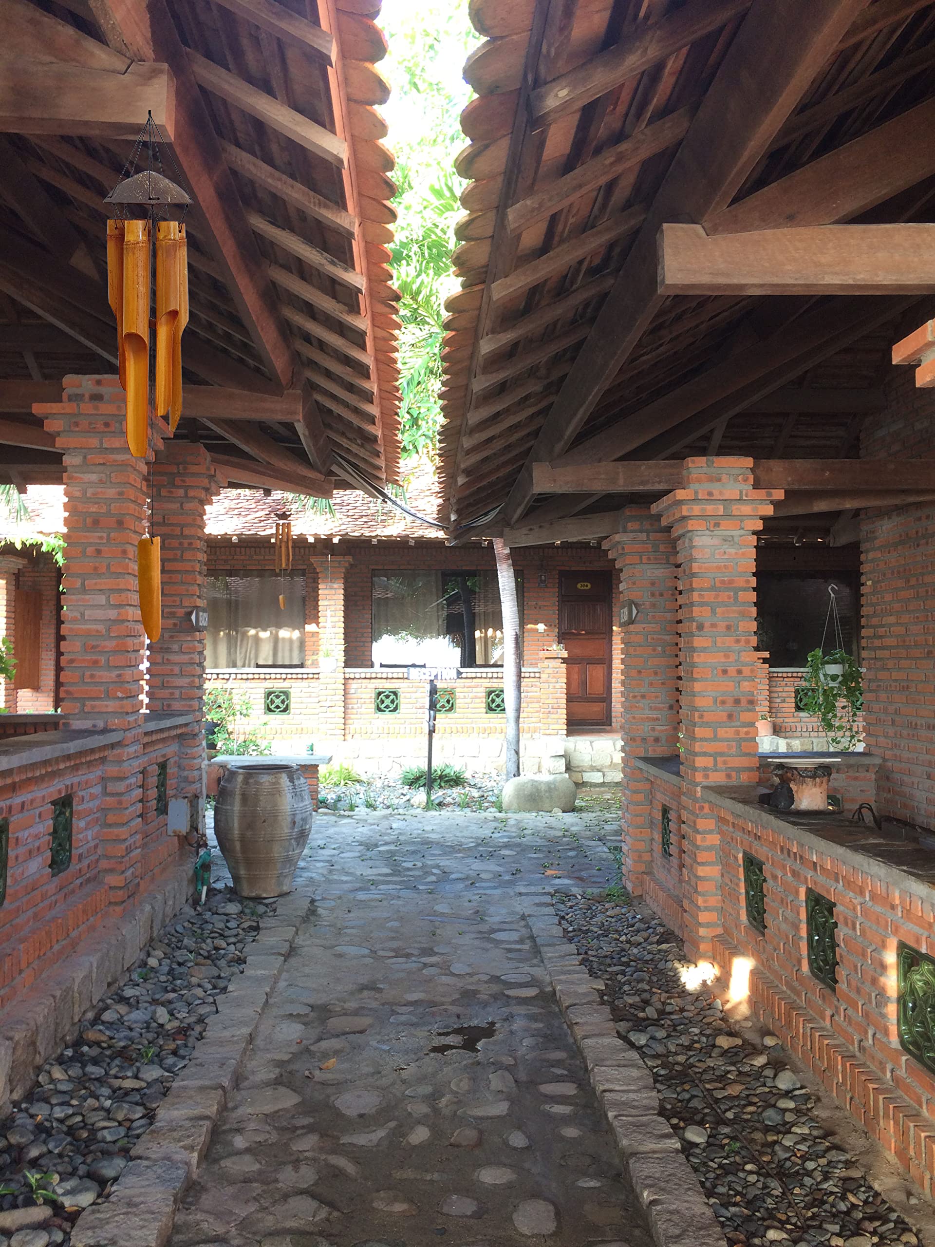 Handmade Wind Chimes 5 Bamboo Bell Tubes, Half Coconut Wood Top, Low Deep Tone Wooden Chimes Outdoor Indoor Home Décor 25 inch